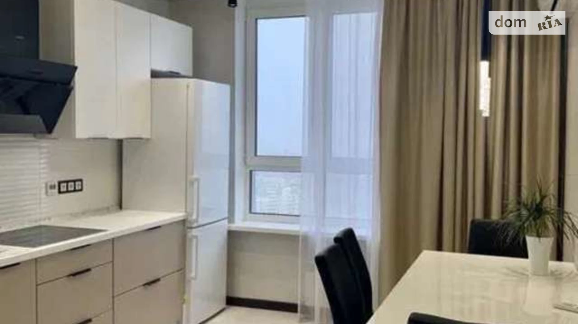 Продається 2-кімнатна квартира 59.5 кв. м у Києві, вул. Драгоманова, 10 - фото 2