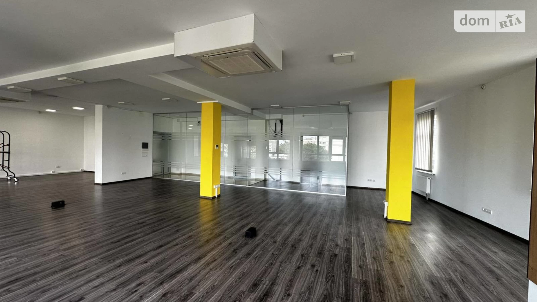 Здається в оренду офіс 443 кв. м в бізнес-центрі, цена: 4430 $ - фото 3