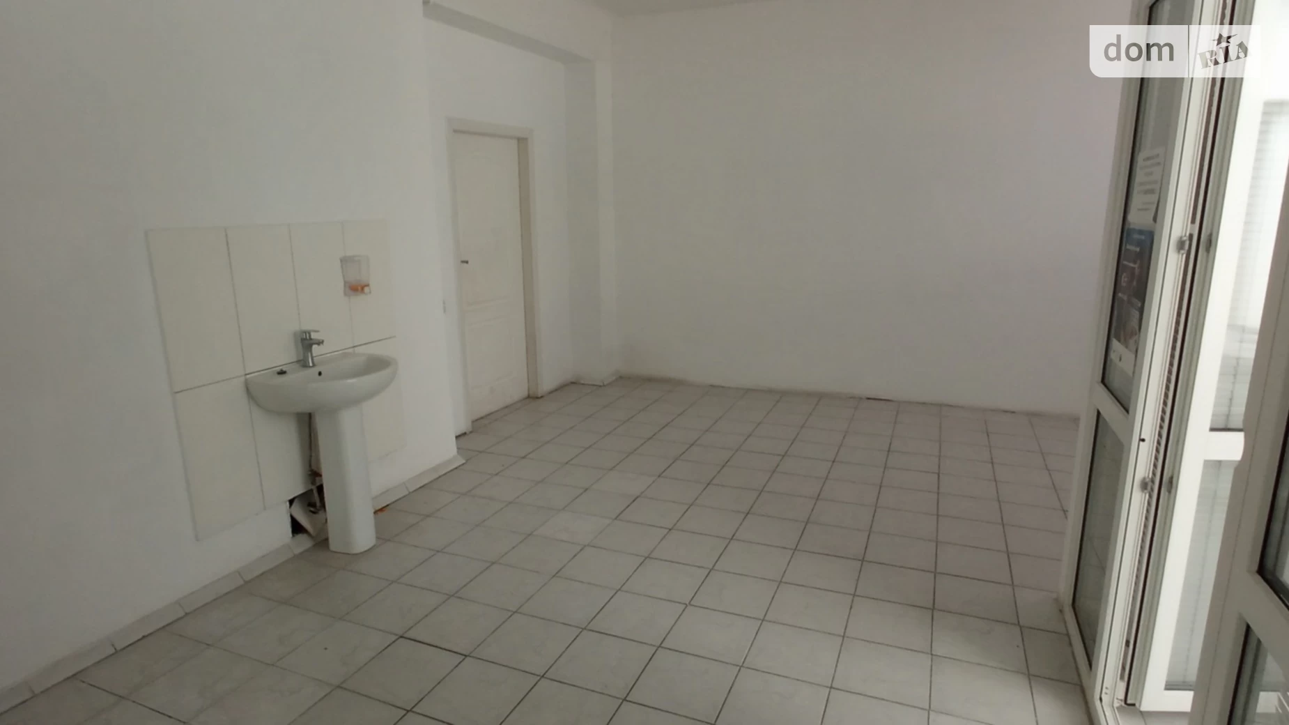 Сдается в аренду офис 46 кв. м в бизнес-центре, цена: 10120 грн - фото 5