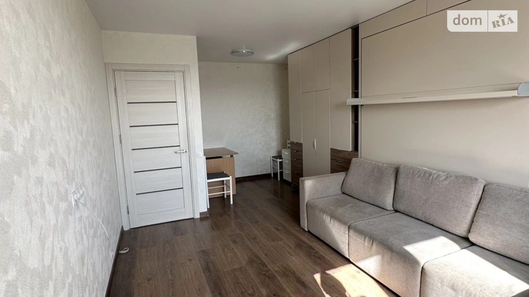 Продается 1-комнатная квартира 37.2 кв. м в Коцюбинском, ул. Доковская, 10 корпус 11 - фото 2