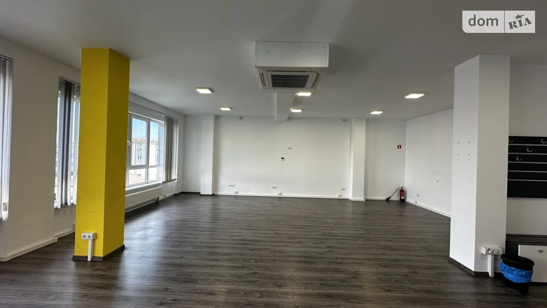 Здається в оренду офіс 215 кв. м в бізнес-центрі, цена: 2150 $ - фото 2