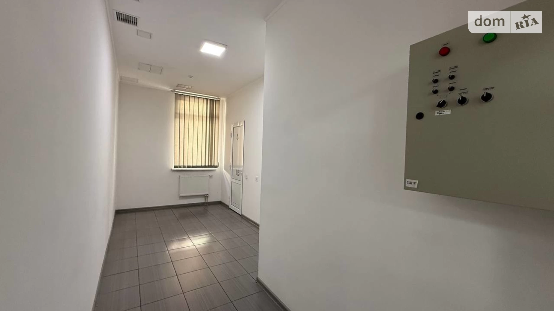 Сдается в аренду офис 215 кв. м в бизнес-центре, цена: 2580 $ - фото 2