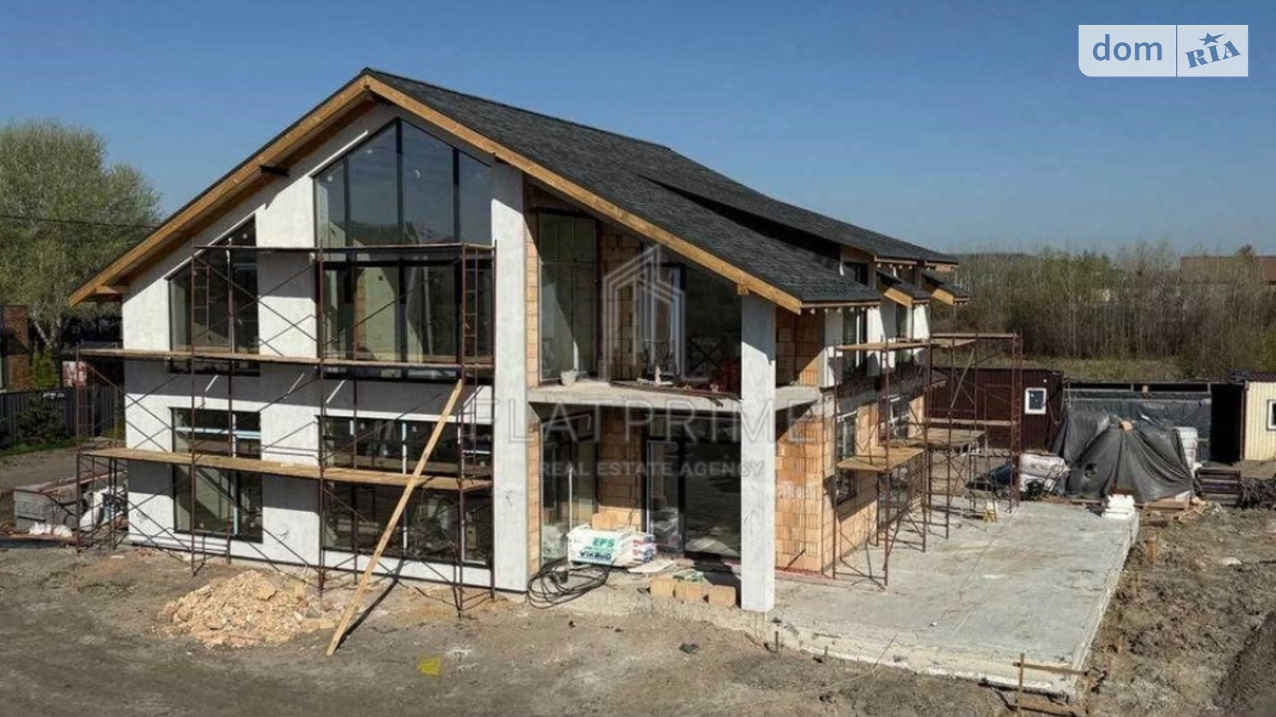 Продается дом на 2 этажа 270 кв. м с камином, цена: 405000 $ - фото 3