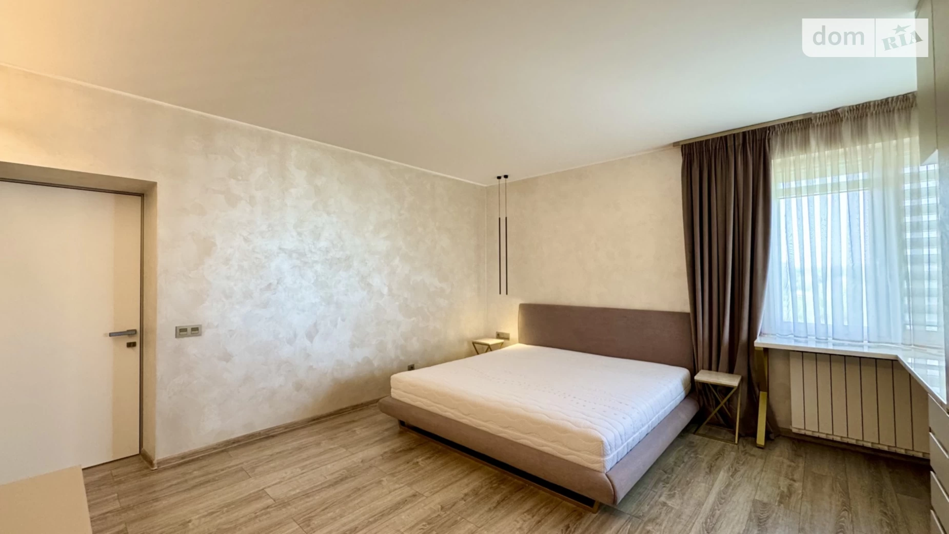 Продается 3-комнатная квартира 106 кв. м в Чернигове, ул. Шевченко, 46 - фото 2