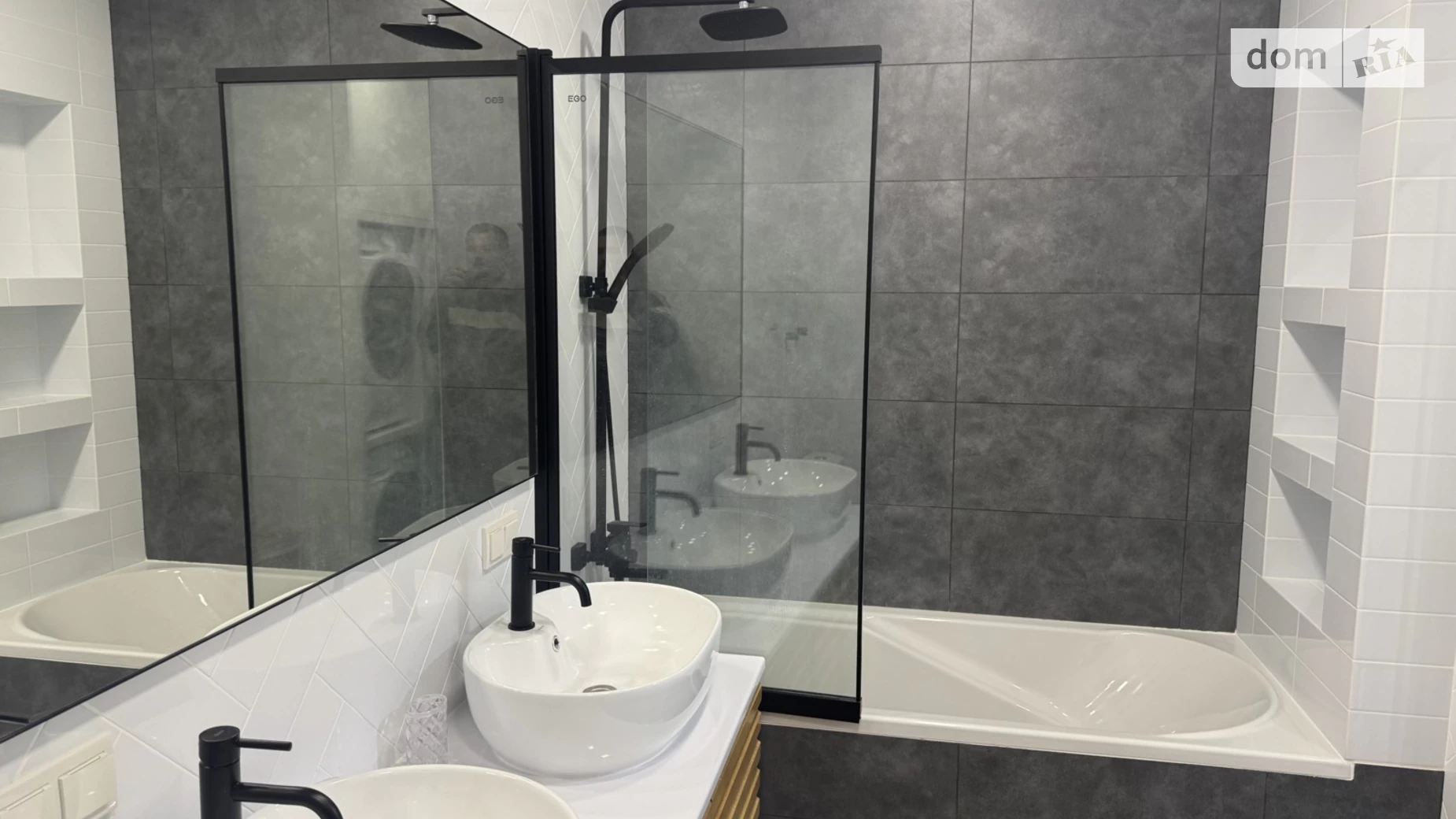 Продается 2-комнатная квартира 72.6 кв. м в, цена: 114999 $ - фото 3