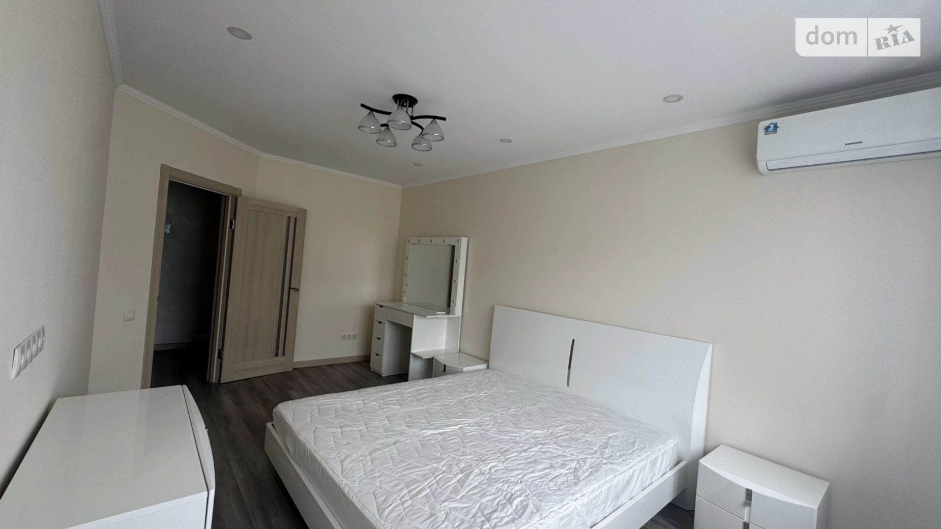 Продается 1-комнатная квартира 42.3 кв. м в Ровно, ул. Черновола Вячеслава - фото 4