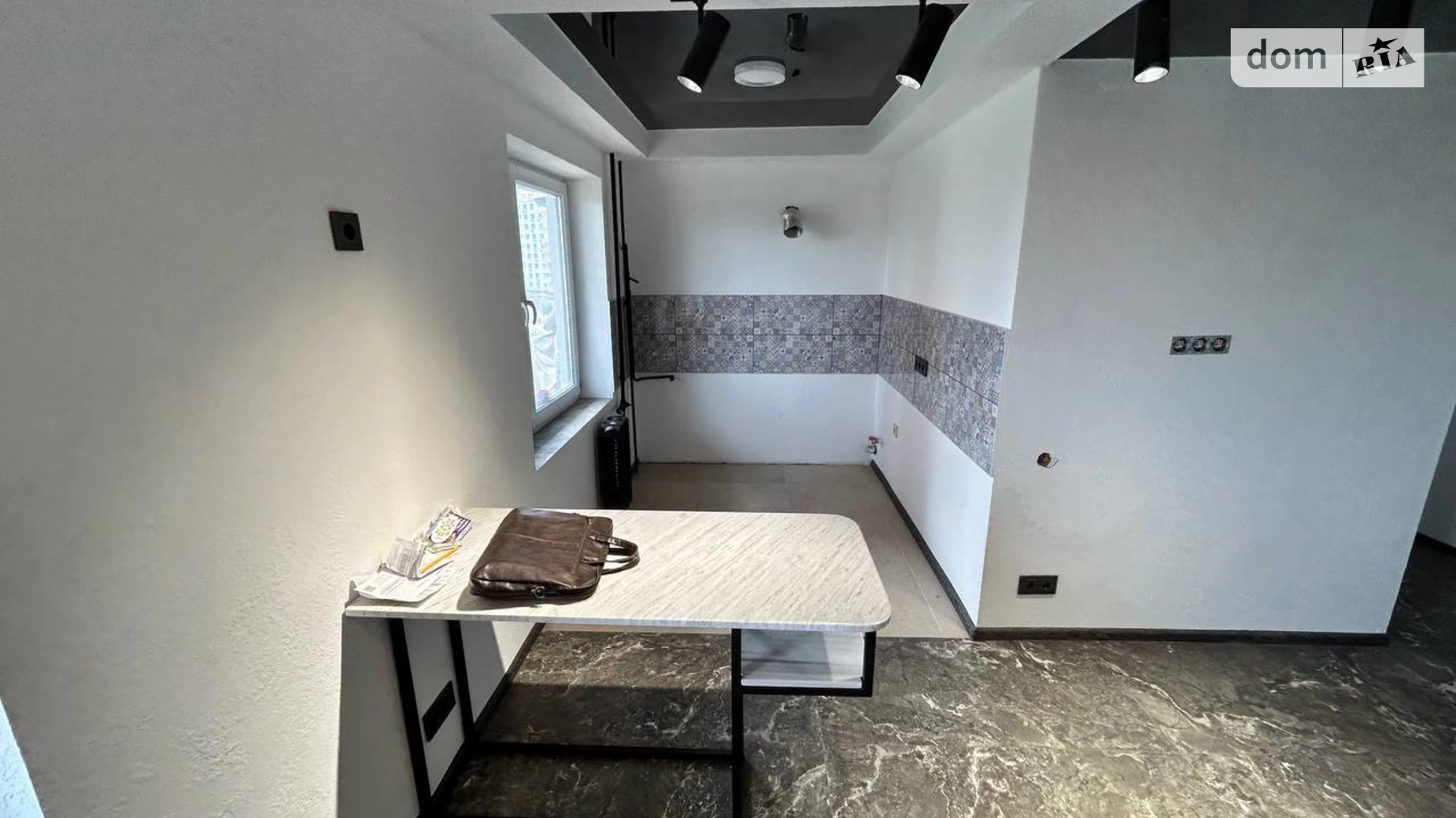 Продається 2-кімнатна квартира 43 кв. м у Києві, просп. Павла Тичини, 9 - фото 4
