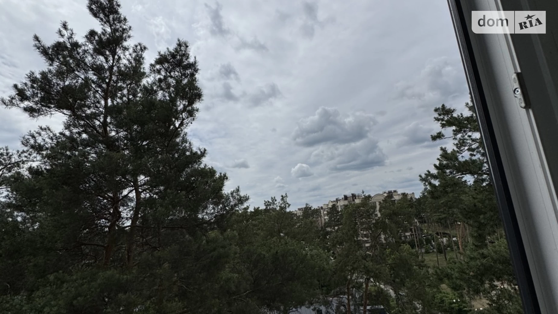 Продается 2-комнатная квартира 62.2 кв. м в Гостомеле, ул. Центральная, 1Б - фото 2