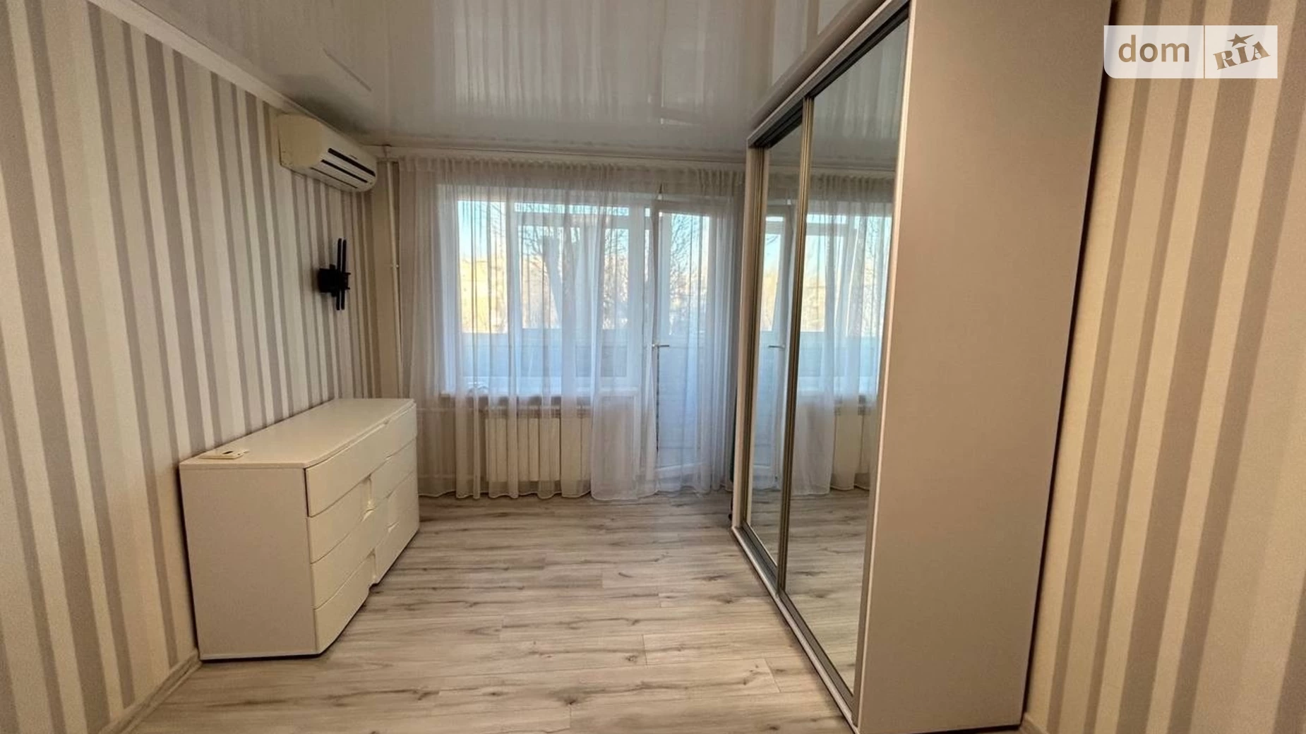 Сдается в аренду 1-комнатная квартира 32 кв. м в Кривом Роге, ул. Космонавтов, 24 - фото 2
