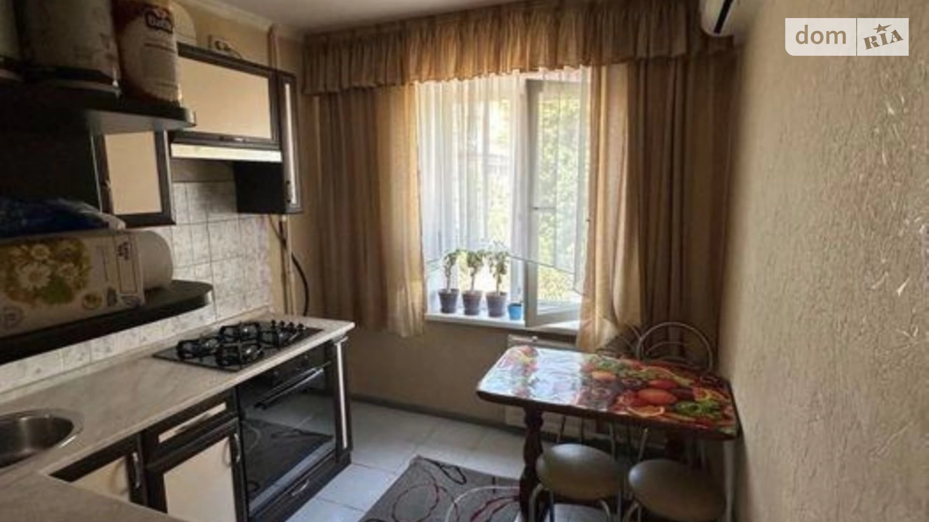 Продається 1-кімнатна квартира 40 кв. м у Києві, вул. Жилянська, 76 - фото 2