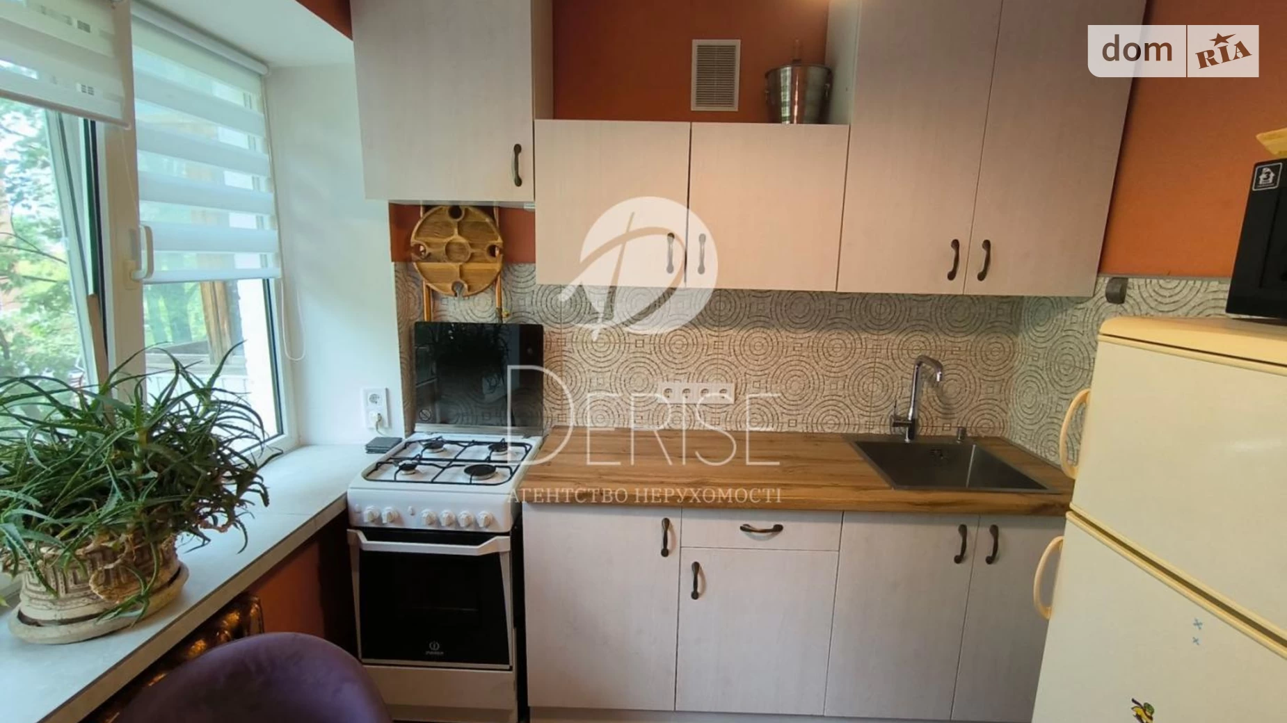 Продается 1-комнатная квартира 33 кв. м в Киеве, ул. Златоустовская, 51 - фото 2