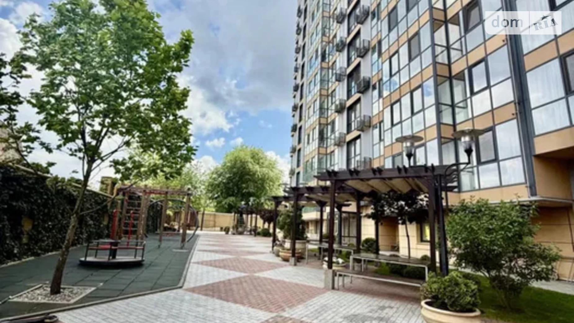 Продается 3-комнатная квартира 75 кв. м в Днепре, ул. Светлова, 42А - фото 2