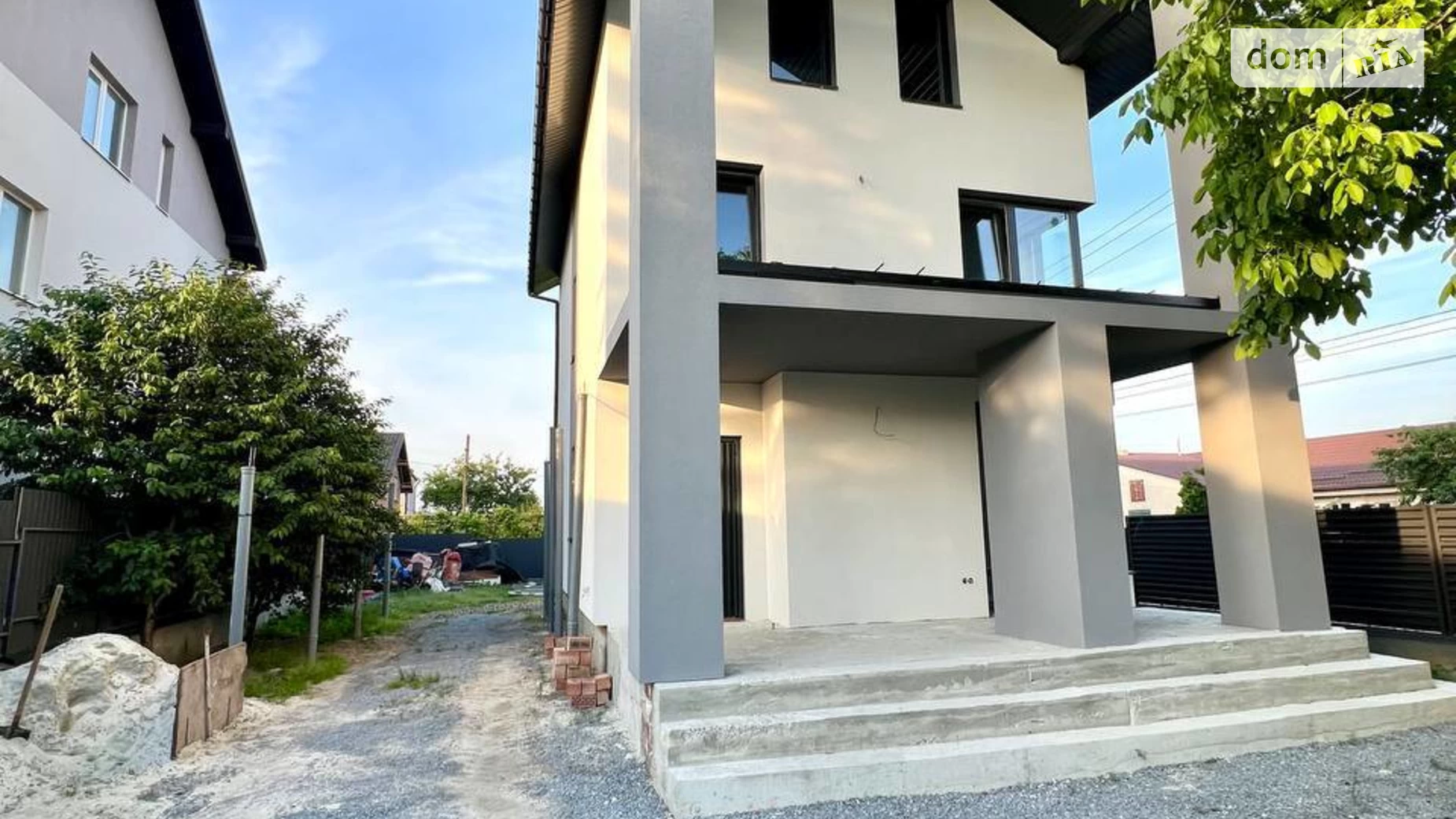 Продается дом на 2 этажа 120 кв. м с подвалом, цена: 165000 $ - фото 3