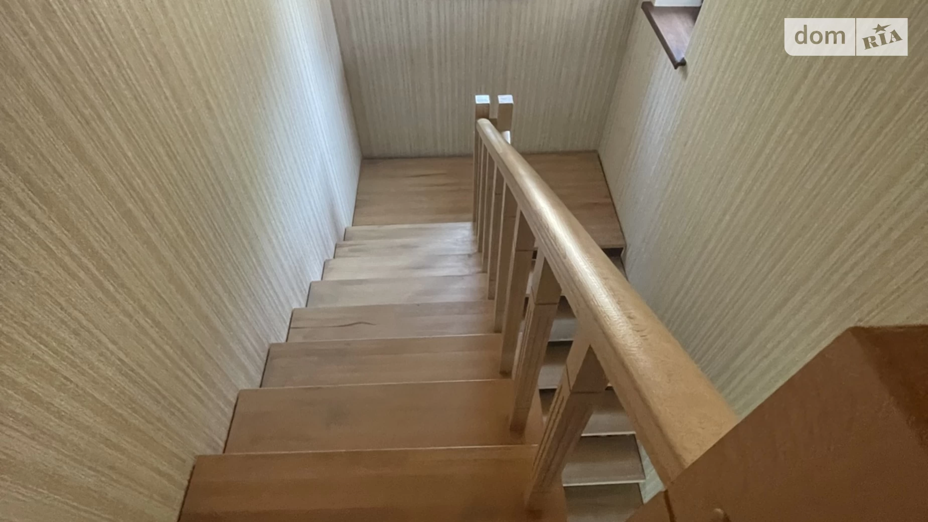 Сдается в аренду дом на 3 этажа 250 кв. м с подвалом, цена: 1000 $ - фото 3