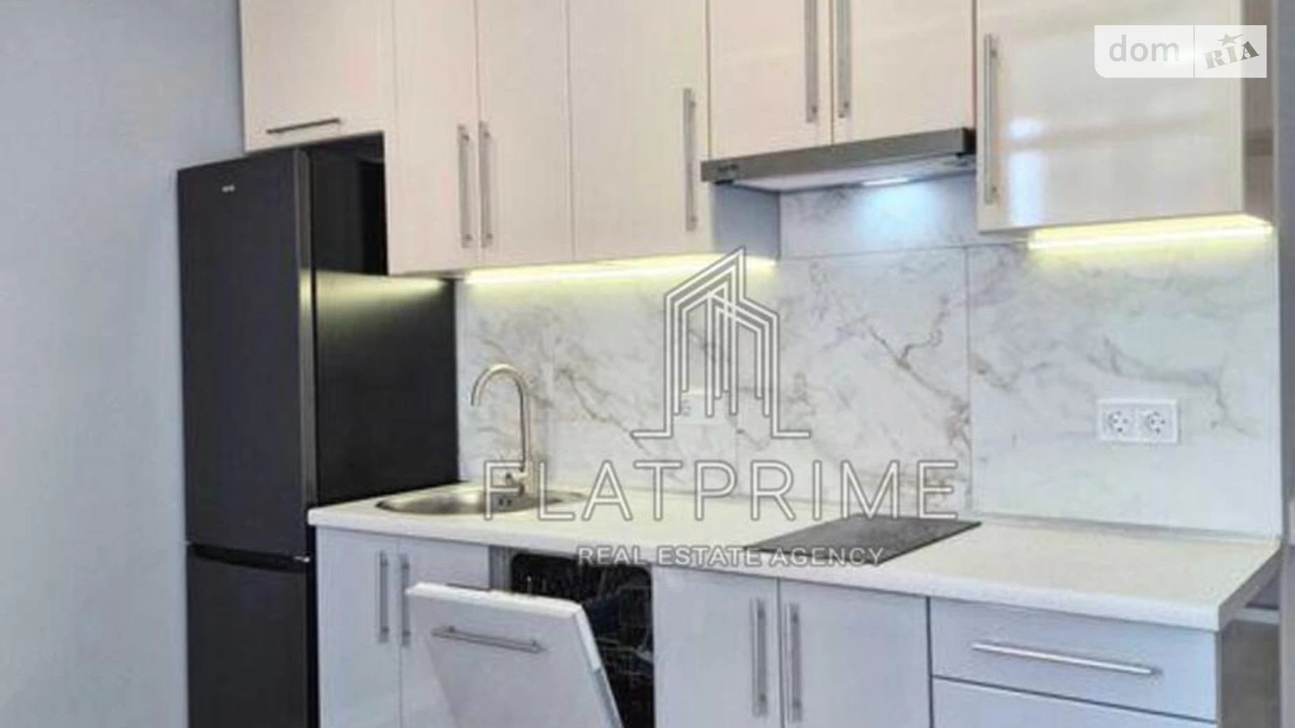 Продается 1-комнатная квартира 35 кв. м в Киеве, ул. Бердника Олеся, 1В - фото 2