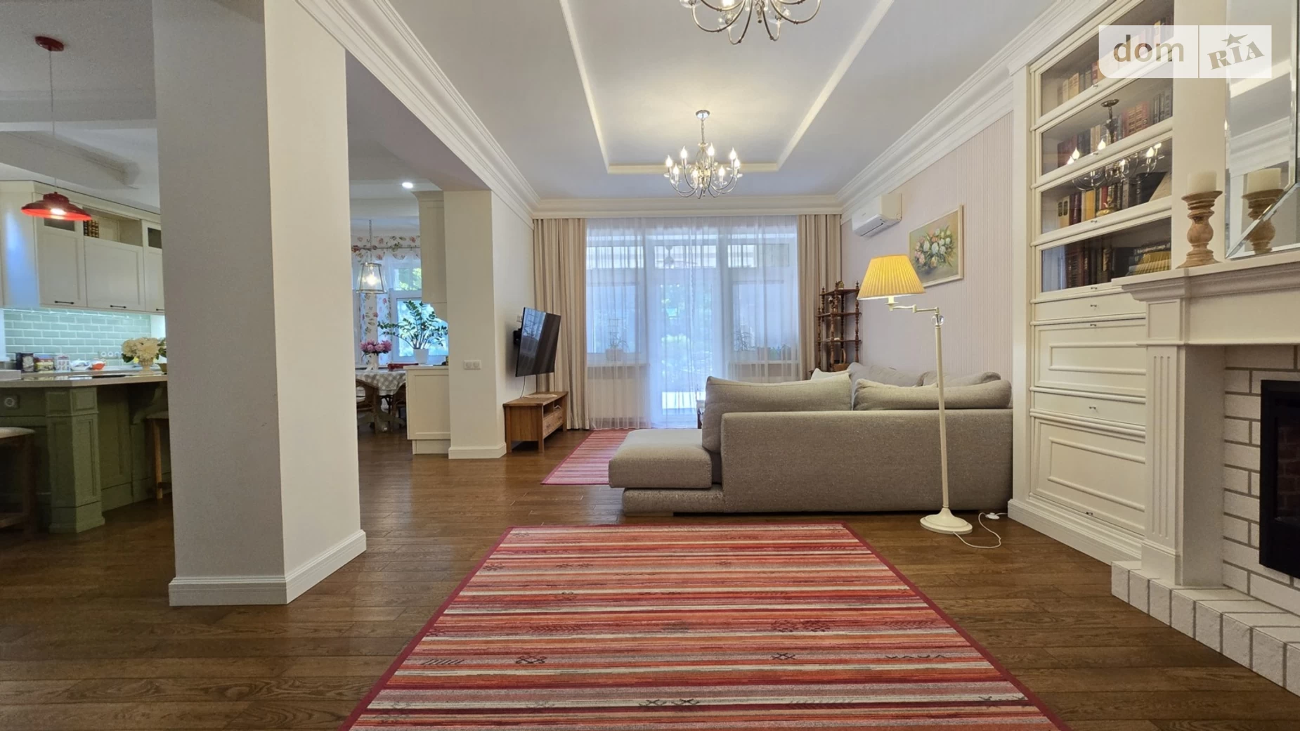 Продается дом на 2 этажа 300 кв. м с камином, цена: 850000 $ - фото 5