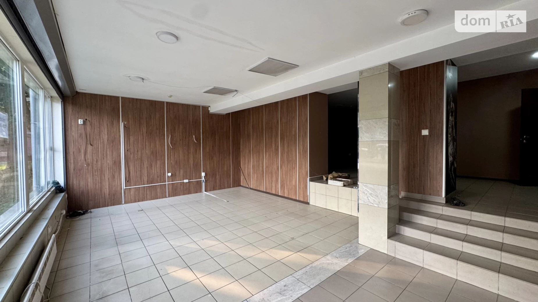 просп. Свободы, 65 Ужгород, цена: 115000 $ - фото 2
