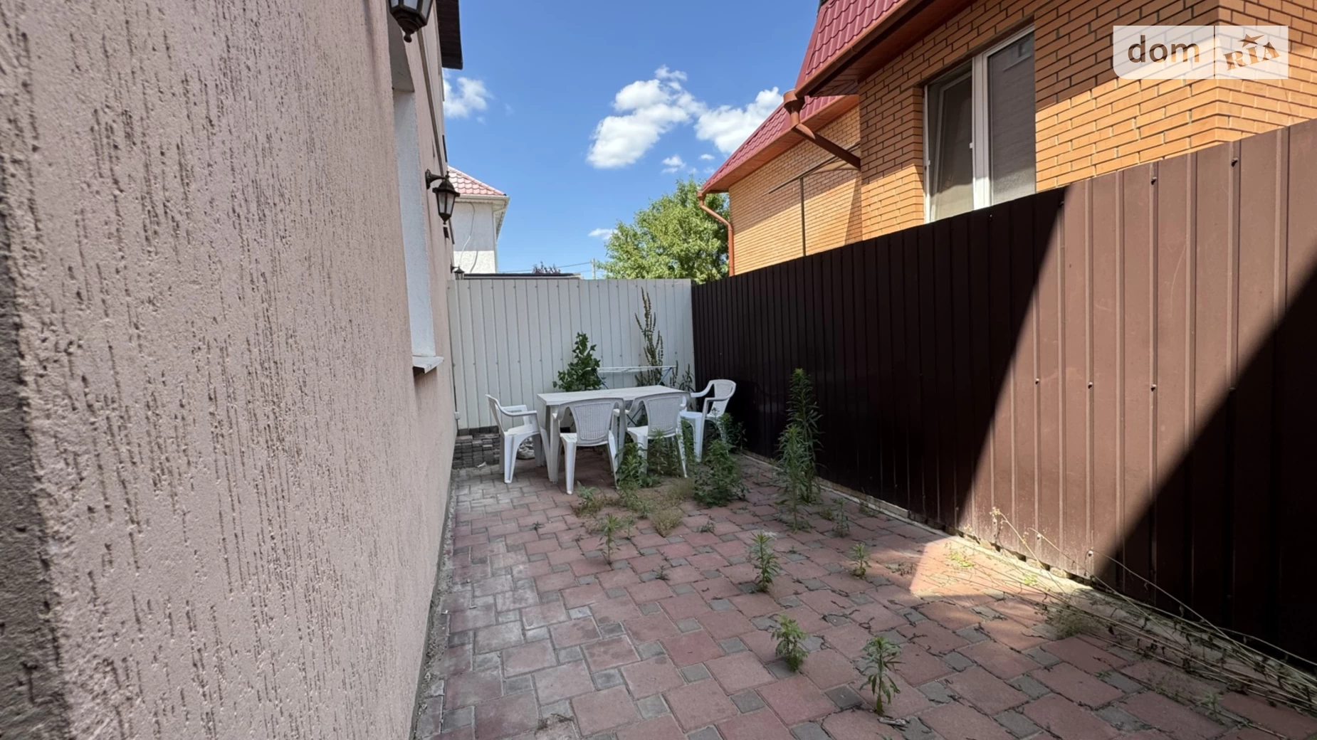 Продается дом на 3 этажа 130 кв. м с мансардой, цена: 67000 $ - фото 2