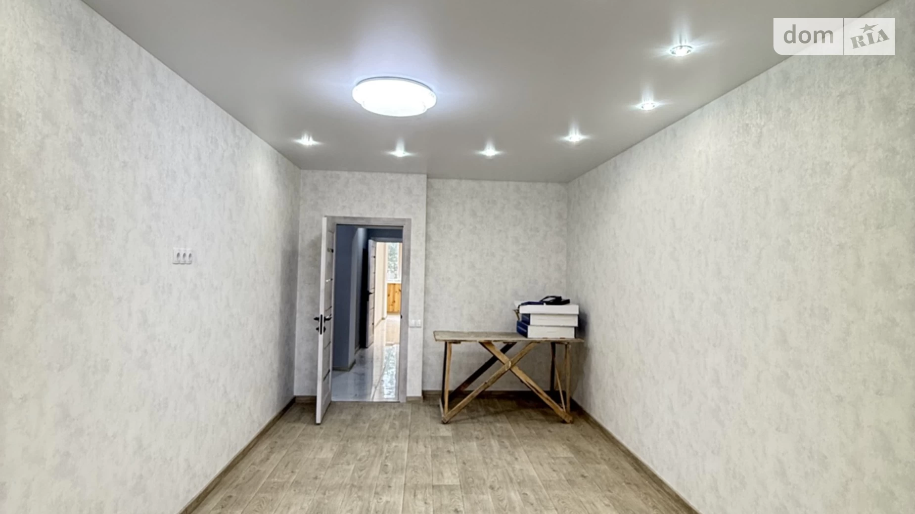 Продается 2-комнатная квартира 76 кв. м в, цена: 72000 $ - фото 2
