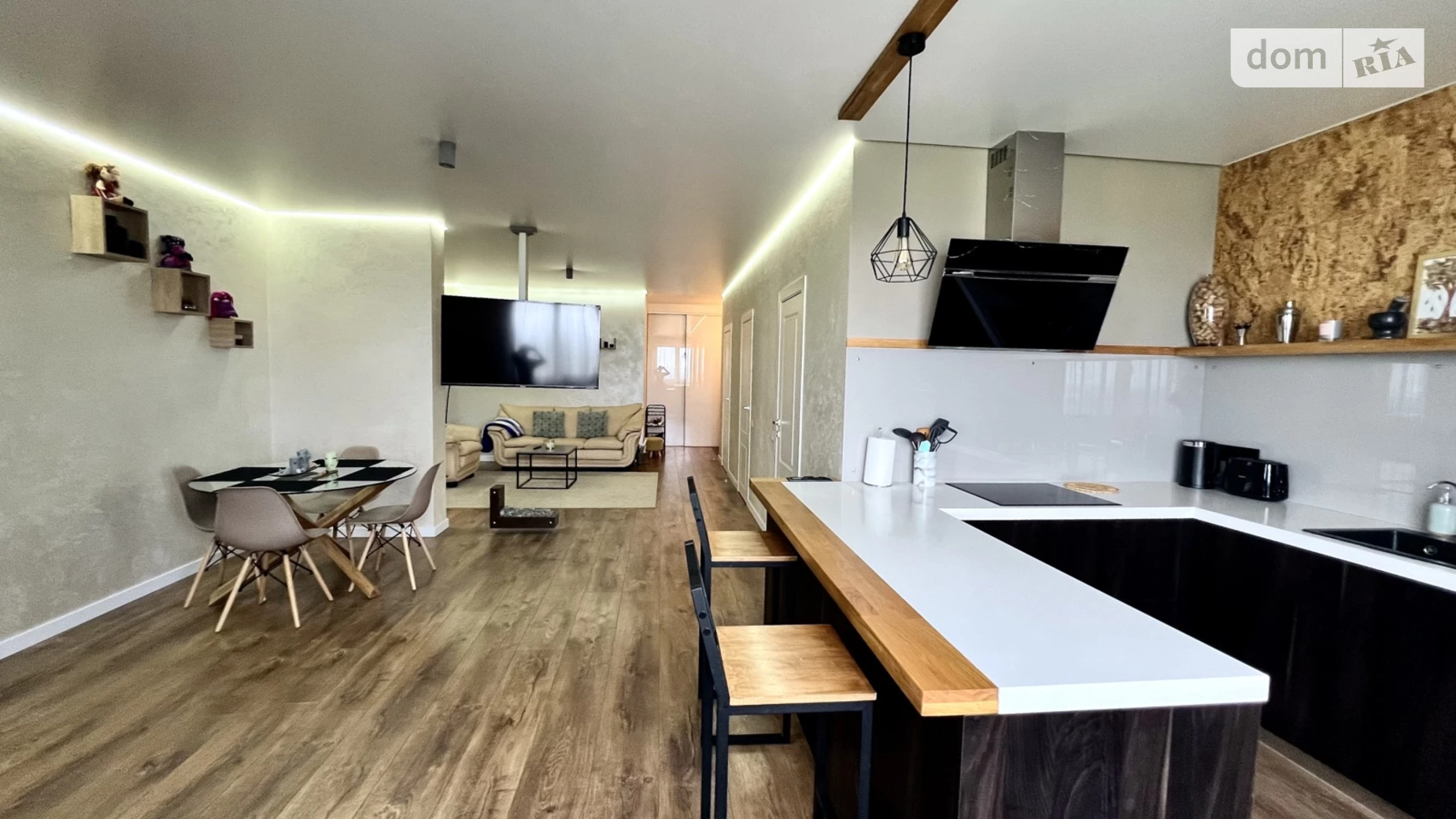 Продається 2-кімнатна квартира 100 кв. м у Києві, цена: 145000 $ - фото 2
