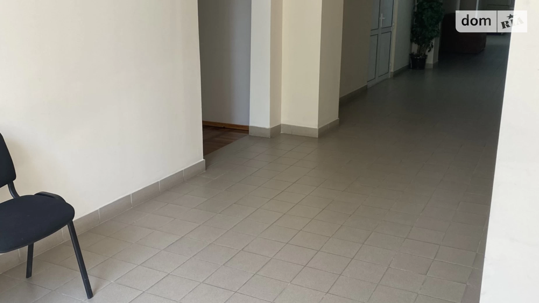 Сдается в аренду офис 18 кв. м в бизнес-центре, цена: 4000 грн - фото 3