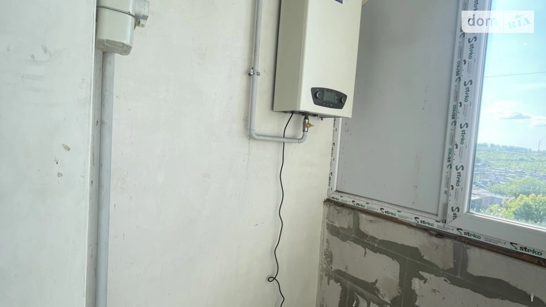 Продается 1-комнатная квартира 40.7 кв. м в, цена: 33999 $ - фото 2