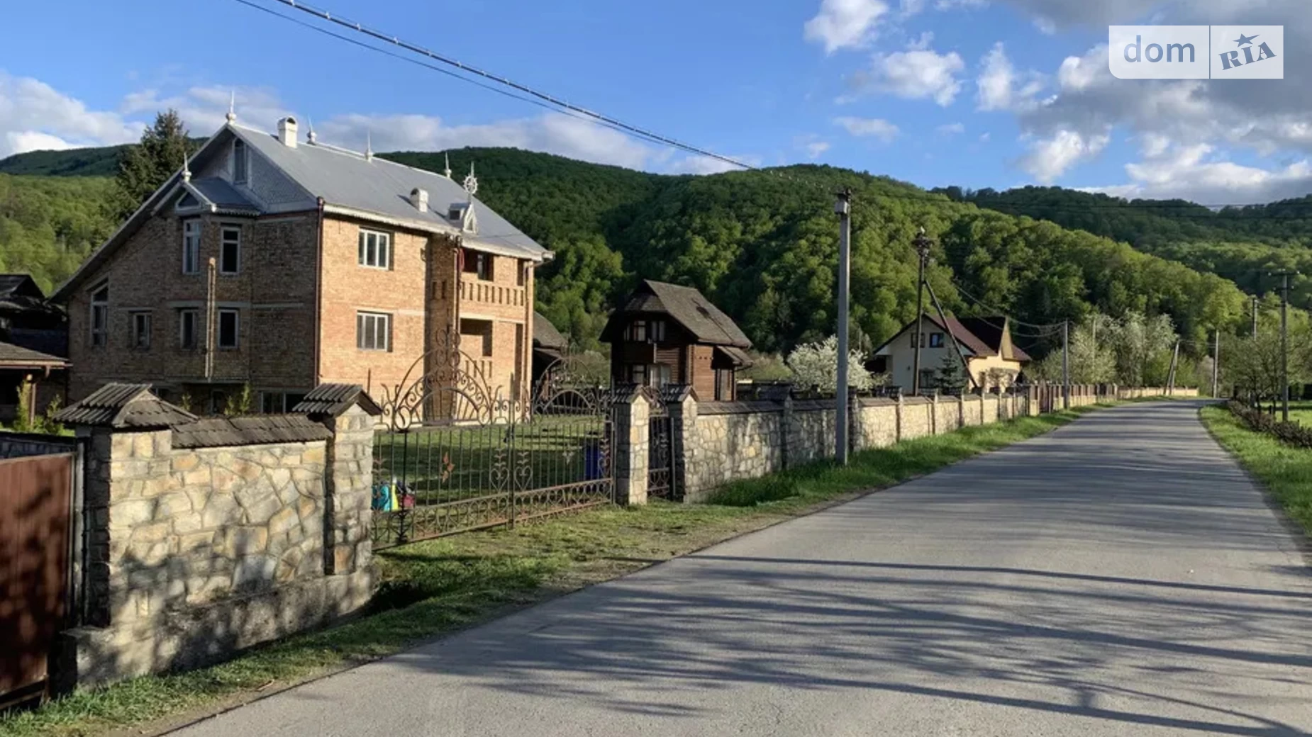 Продается дом на 3 этажа 1550 кв. м с мансардой, цена: 599000 $ - фото 2