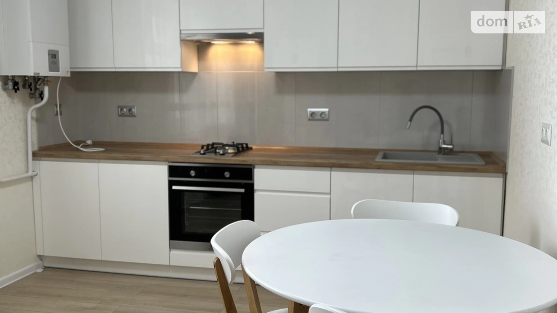 Продается 1-комнатная квартира 50 кв. м в, цена: 57000 $ - фото 2