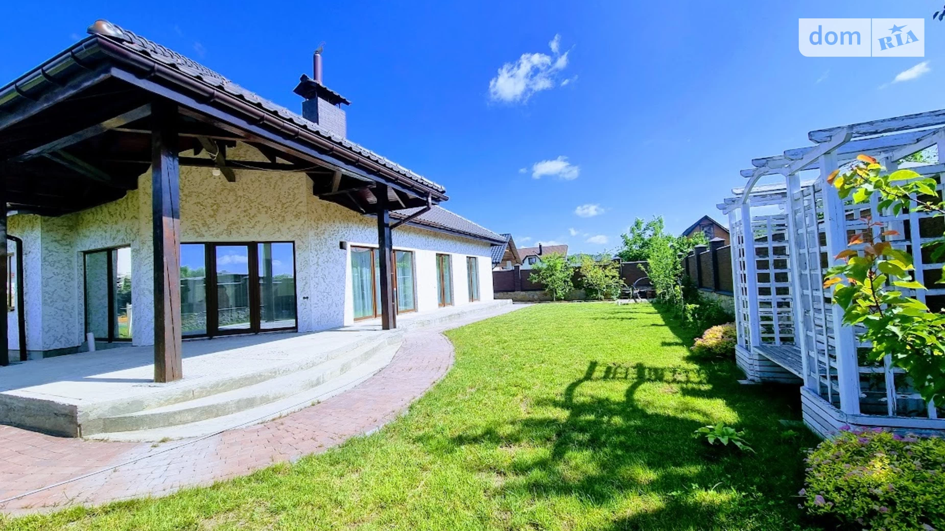 Продается дом на 2 этажа 300 кв. м с камином, цена: 350000 $ - фото 4