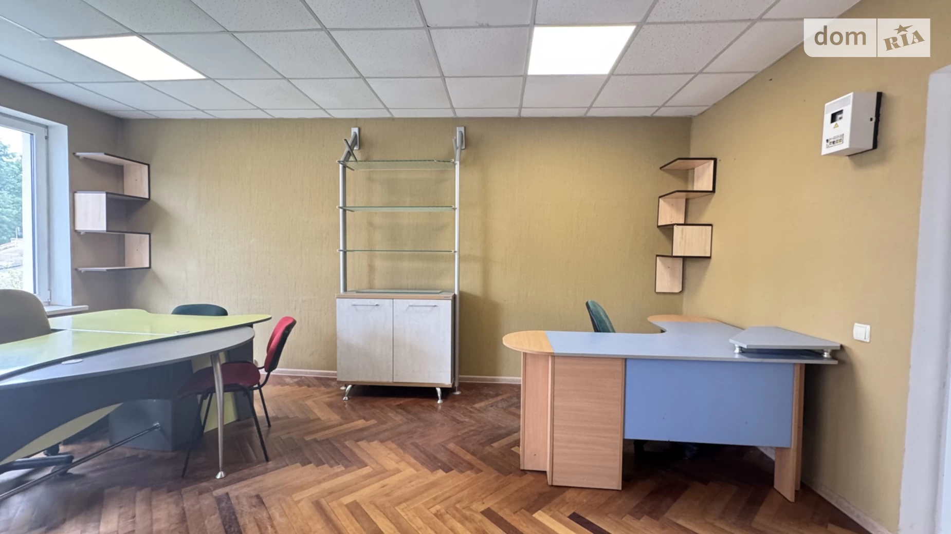 Здається в оренду офіс 33.8 кв. м в бізнес-центрі, цена: 4500 грн - фото 2