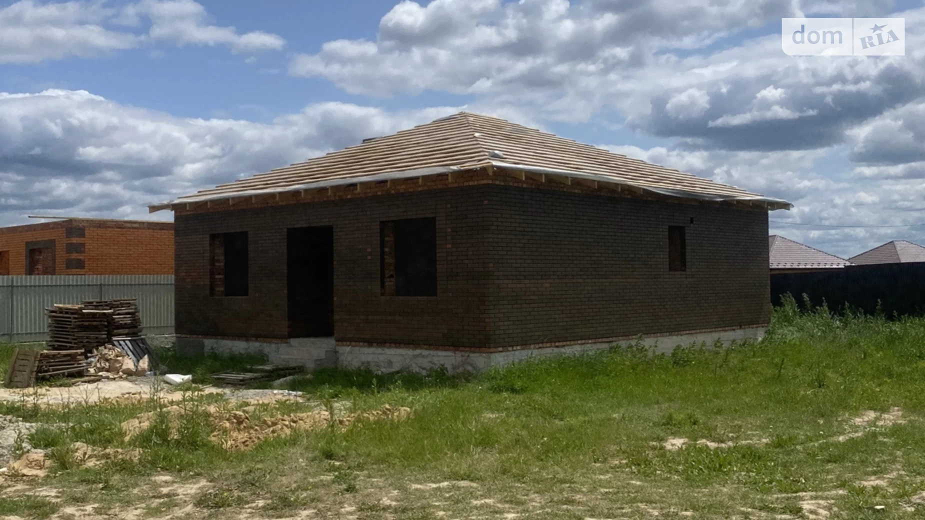 Продается одноэтажный дом 95 кв. м с бассейном, цена: 72000 $ - фото 2