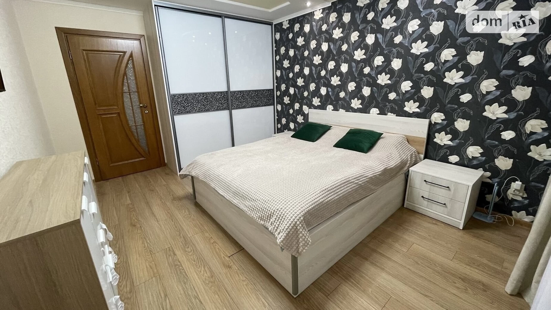 Продается 2-комнатная квартира 62 кв. м в, цена: 75000 $ - фото 3