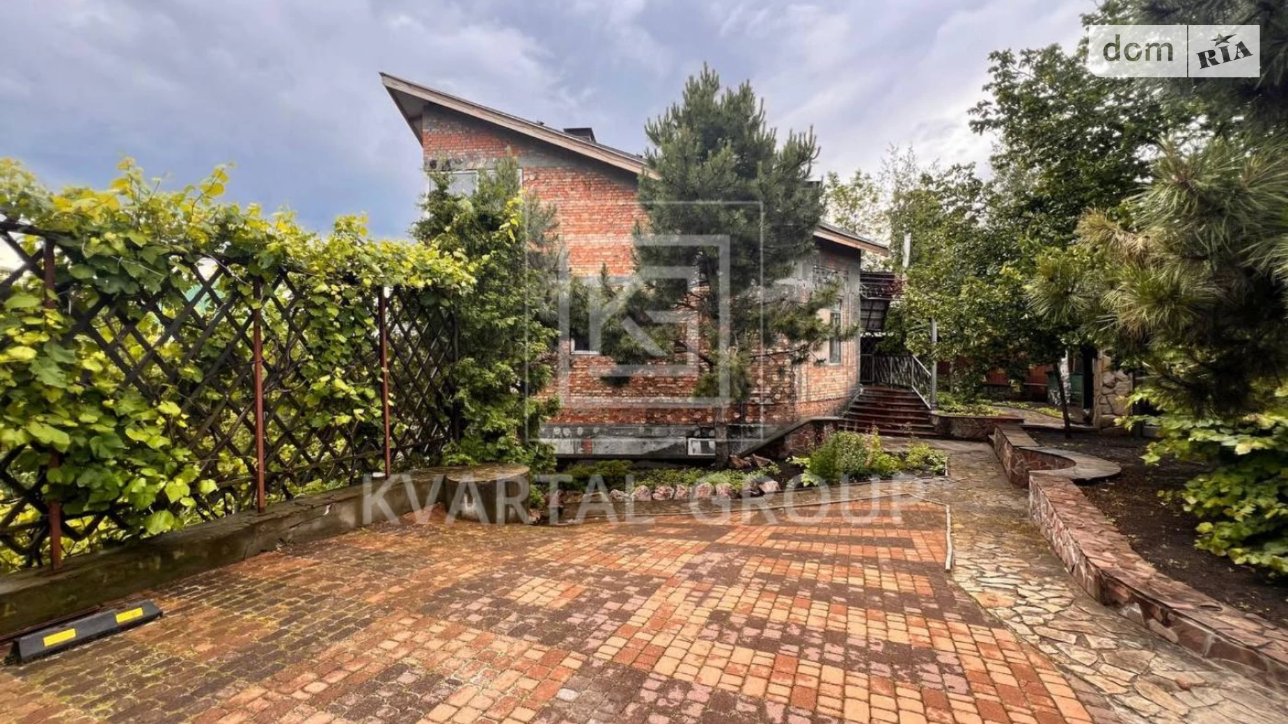 Продается дом на 2 этажа 303 кв. м с мебелью, цена: 250000 $ - фото 2