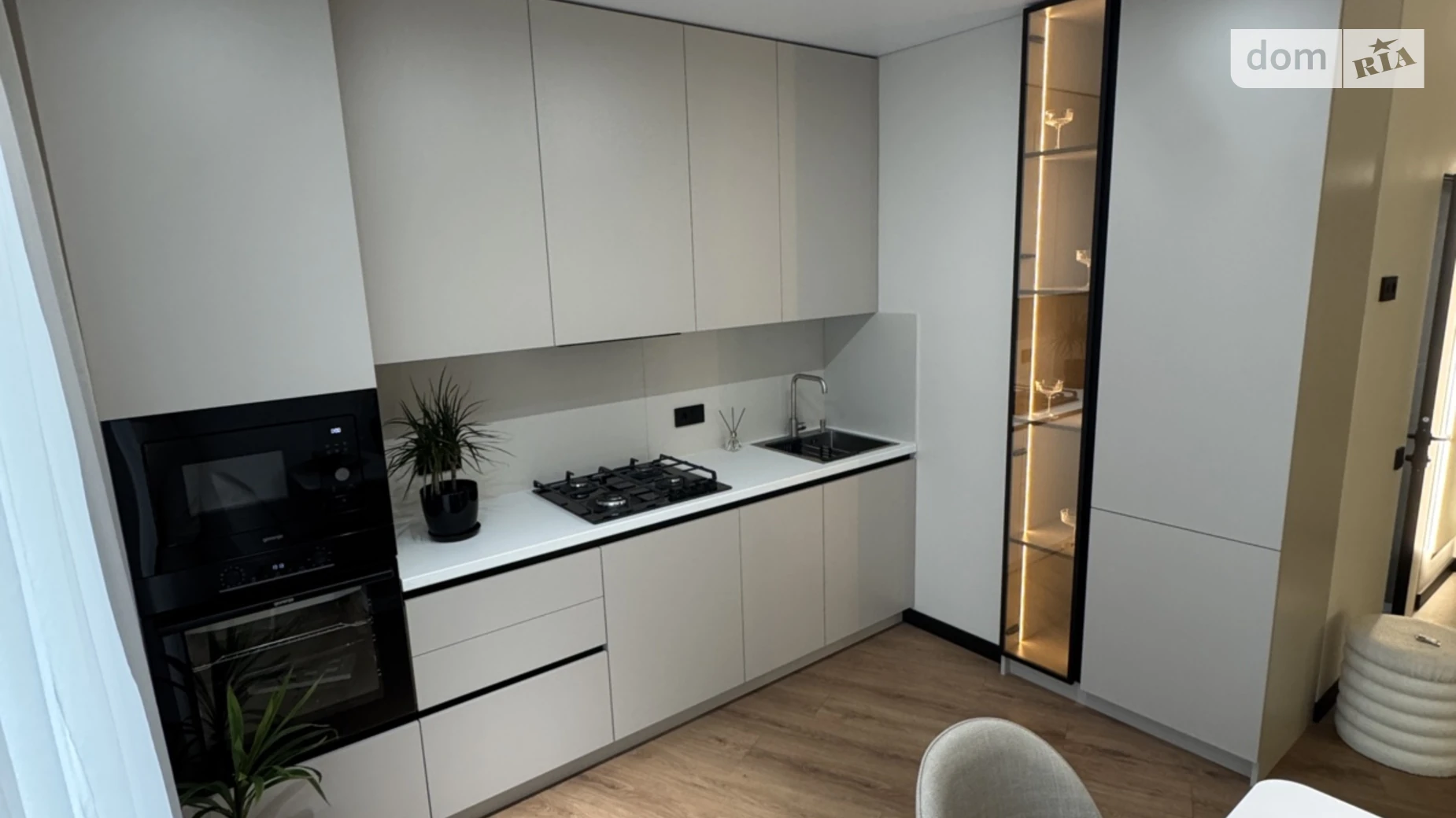 Продается 1-комнатная квартира 41.3 кв. м в Ирпене, ул. Ольги Кобылянской(Достоевского), 1В/14 - фото 2