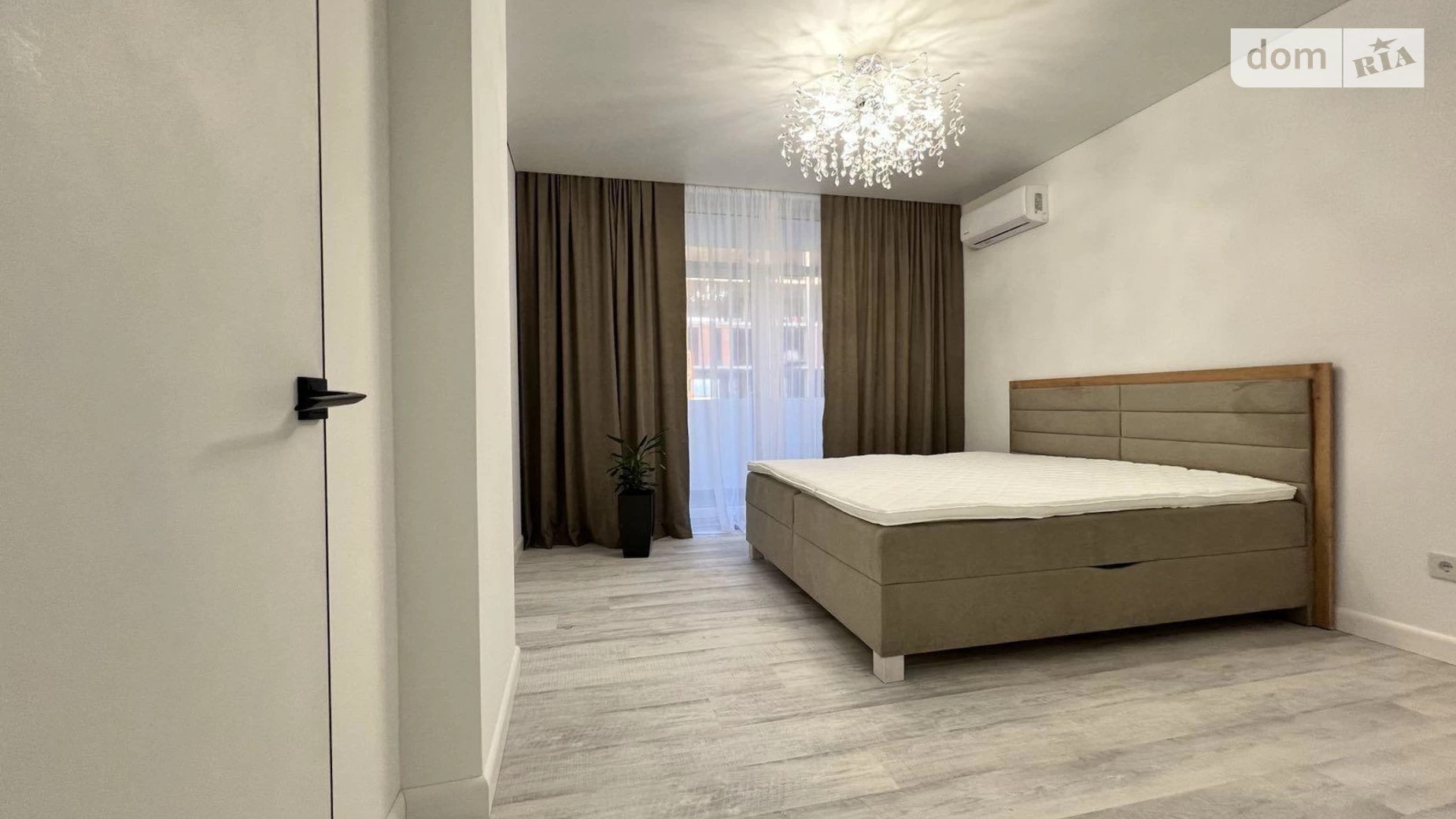 Продается 1-комнатная квартира 48 кв. м в Ужгороде, наб. Славянская, 25 - фото 4