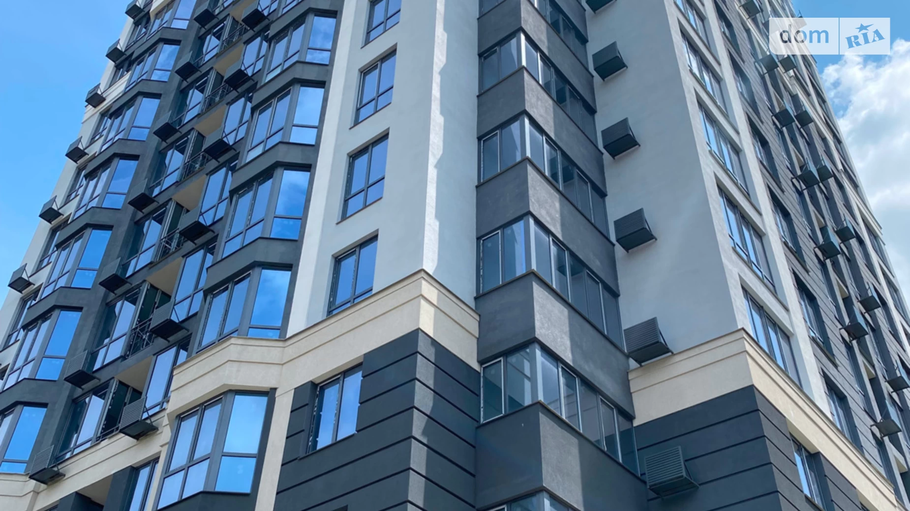Продается 3-комнатная квартира 107 кв. м в Чернигове, ул. Киевская, 7 - фото 2