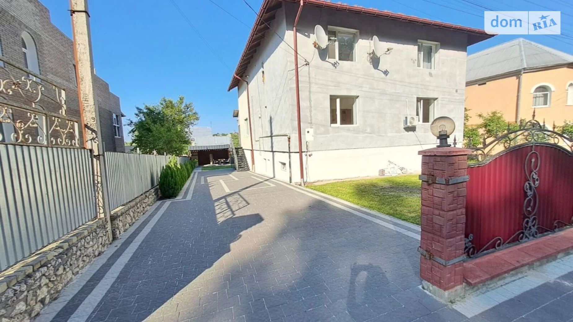 Продается дом на 2 этажа 319.6 кв. м с участком, цена: 189000 $ - фото 2