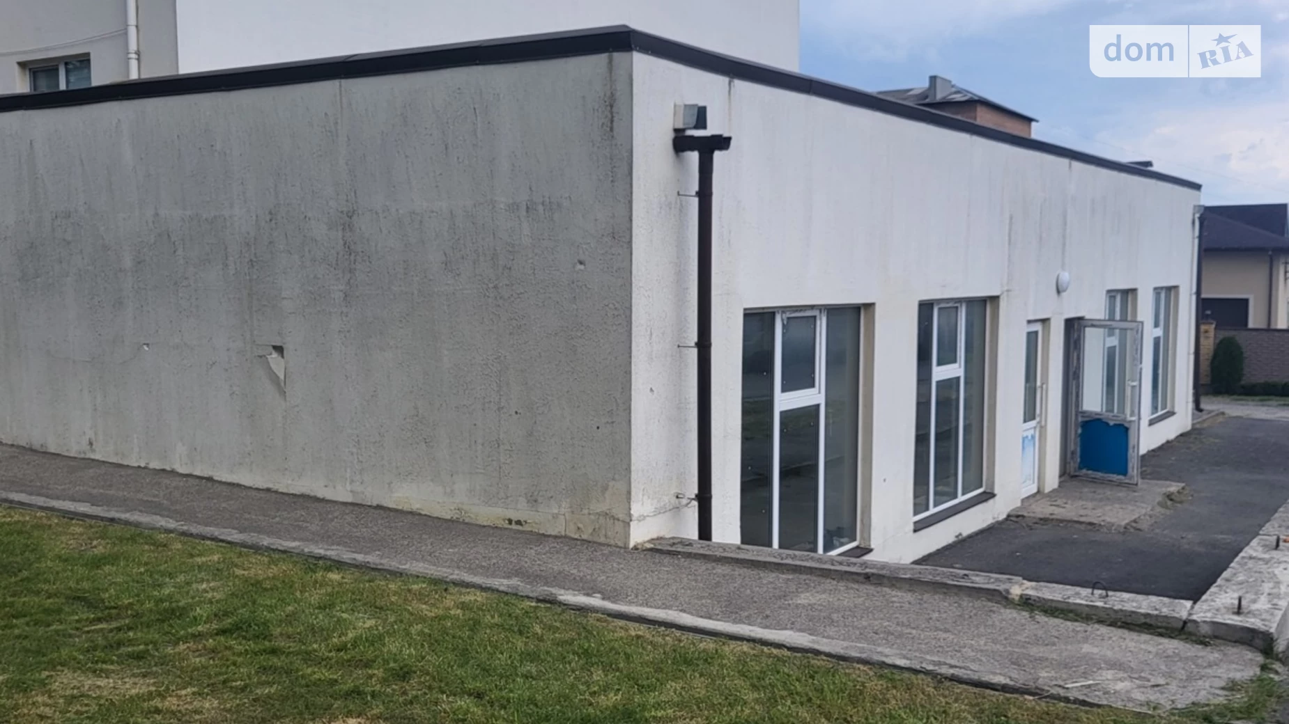 Продается помещения свободного назначения 215 кв. м в 4-этажном здании, цена: 3010000 грн - фото 2
