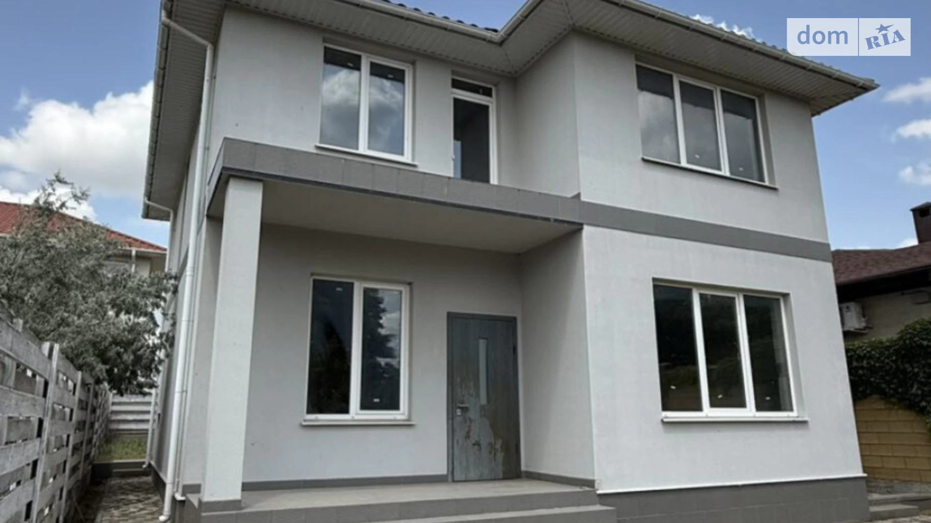 Продается дом на 2 этажа 140 кв. м с камином, цена: 105000 $ - фото 3