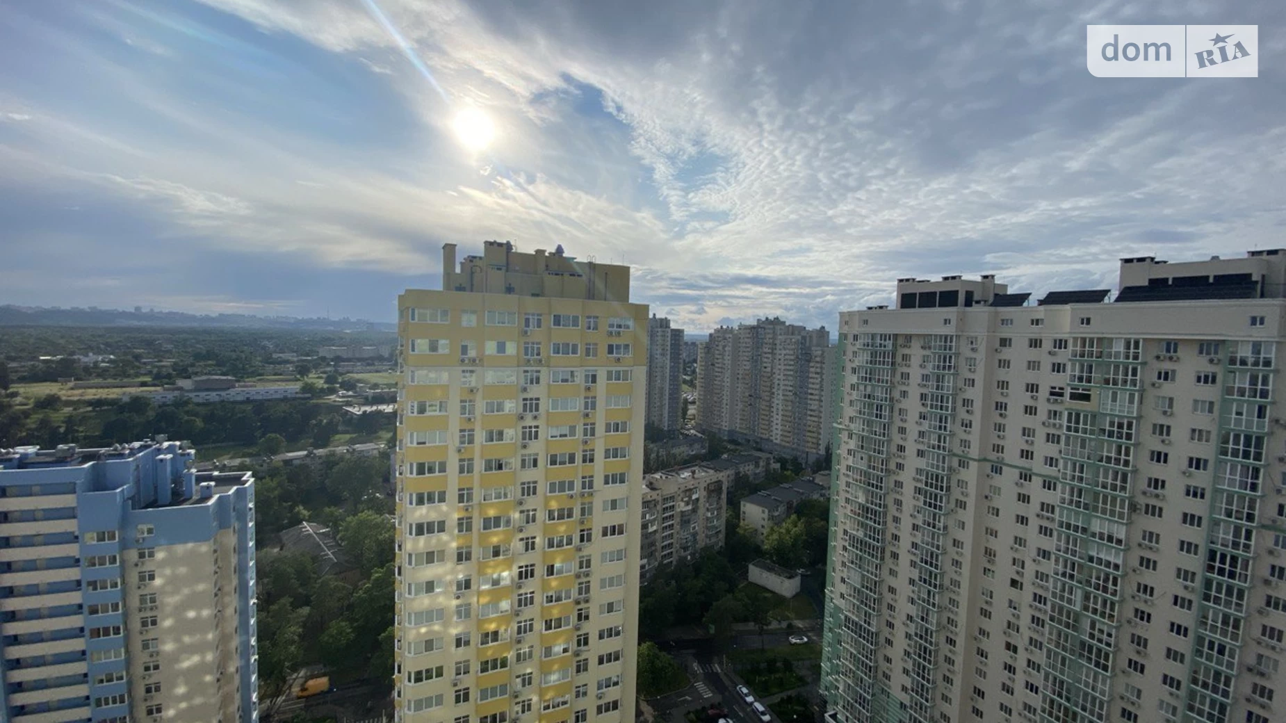 Продается 2-комнатная квартира 71 кв. м в Киеве, ул. Воскресенская, 16А - фото 2