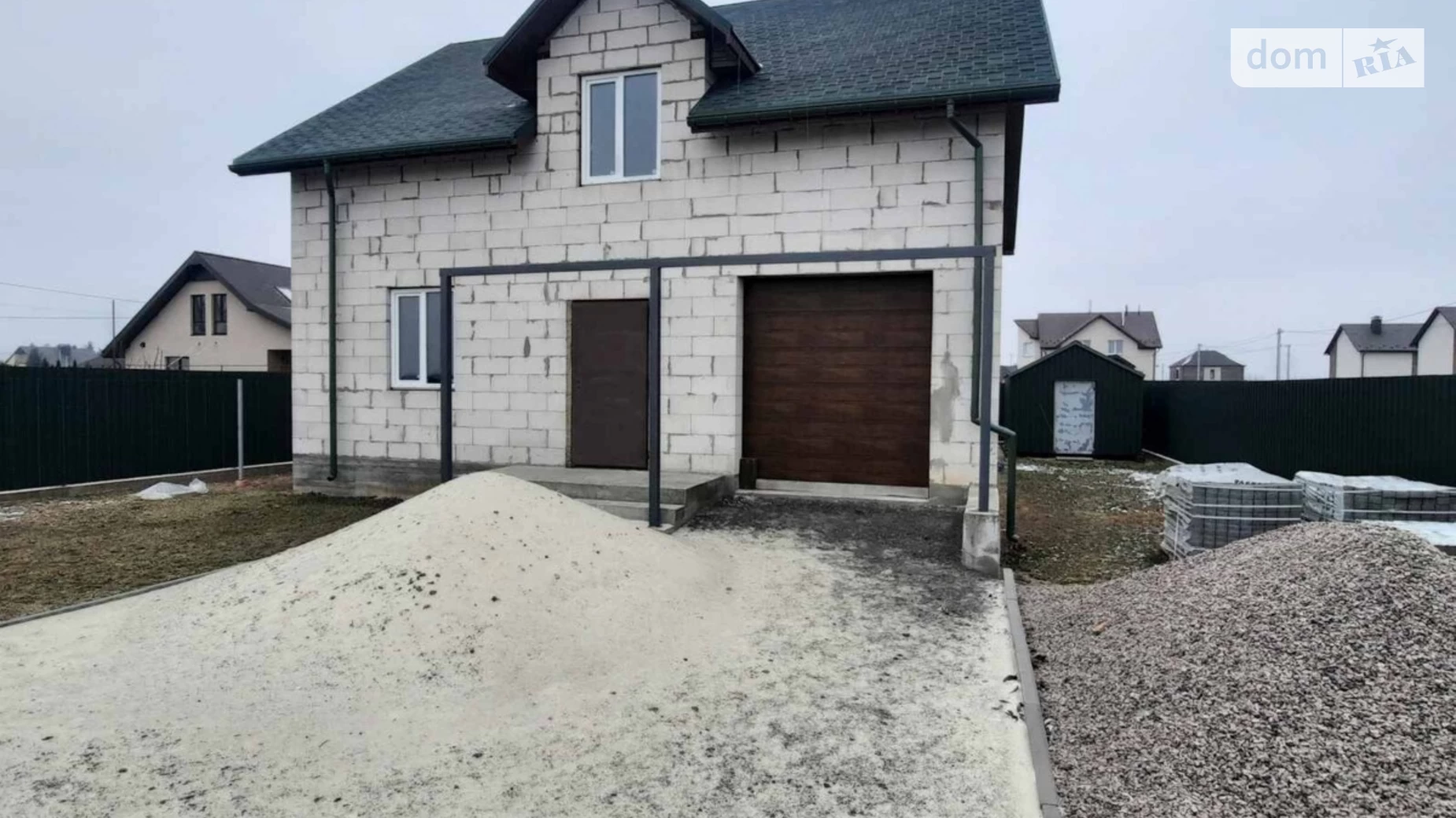 Продается дом на 2 этажа 140 кв. м с камином, цена: 105000 $ - фото 2