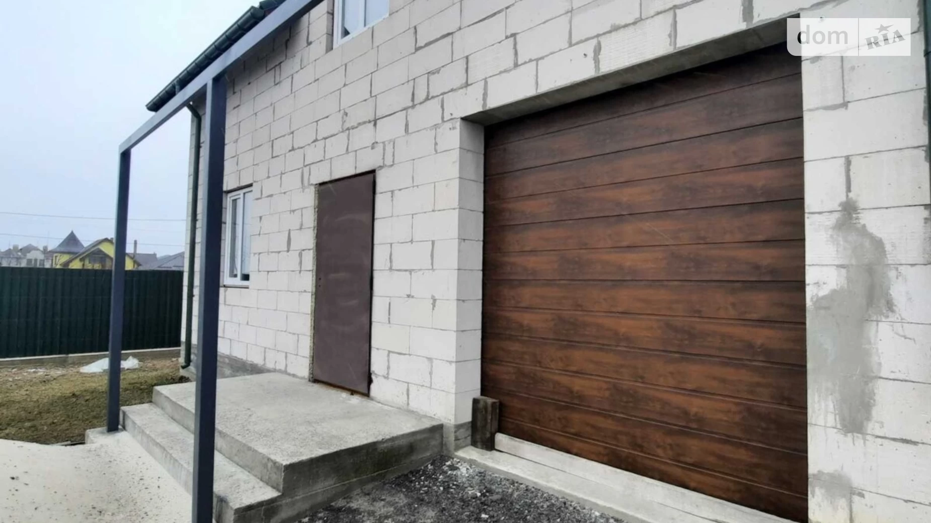 Продается дом на 2 этажа 140 кв. м с камином, цена: 105000 $ - фото 3