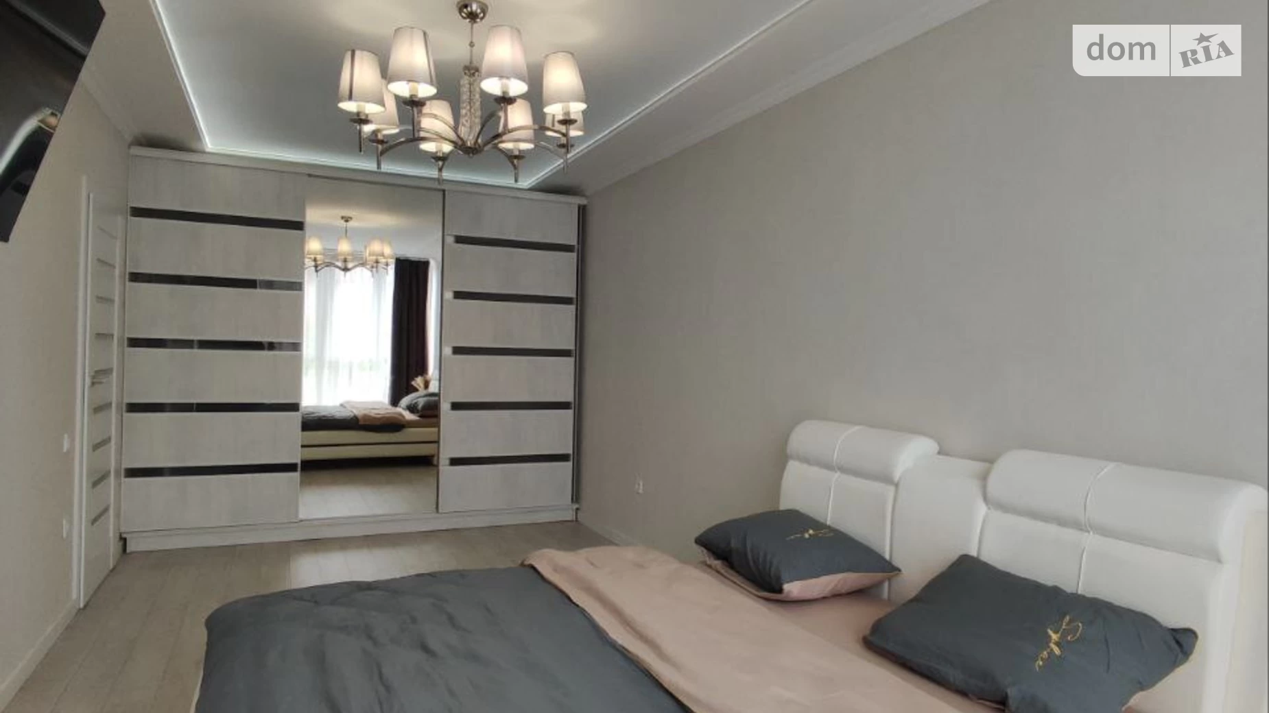 Продается 1-комнатная квартира 41 кв. м в Ивано-Франковске, ул. Сорохтея О., 41А - фото 2