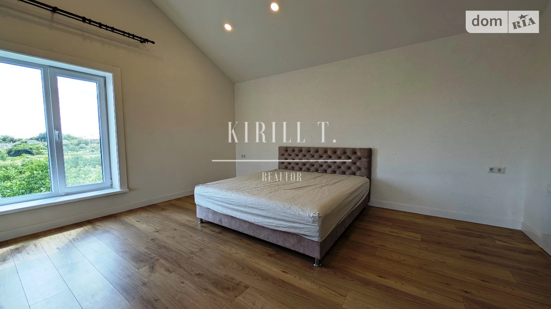 Сдается в аренду дом на 2 этажа 290 кв. м с бассейном, цена: 1600 $ - фото 4