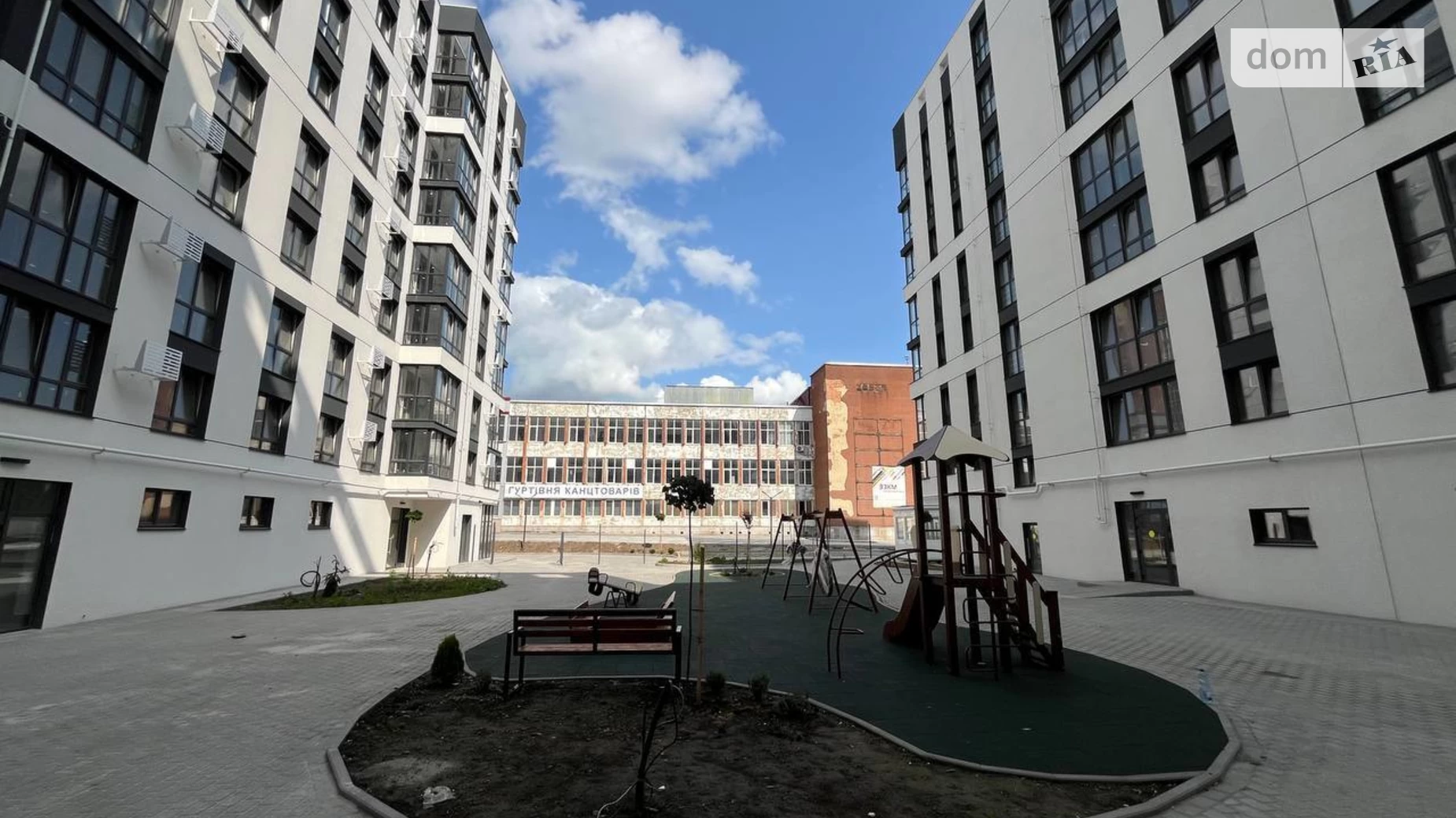 Продается 1-комнатная квартира 42 кв. м в Ровно, цена: 48800 $ - фото 2