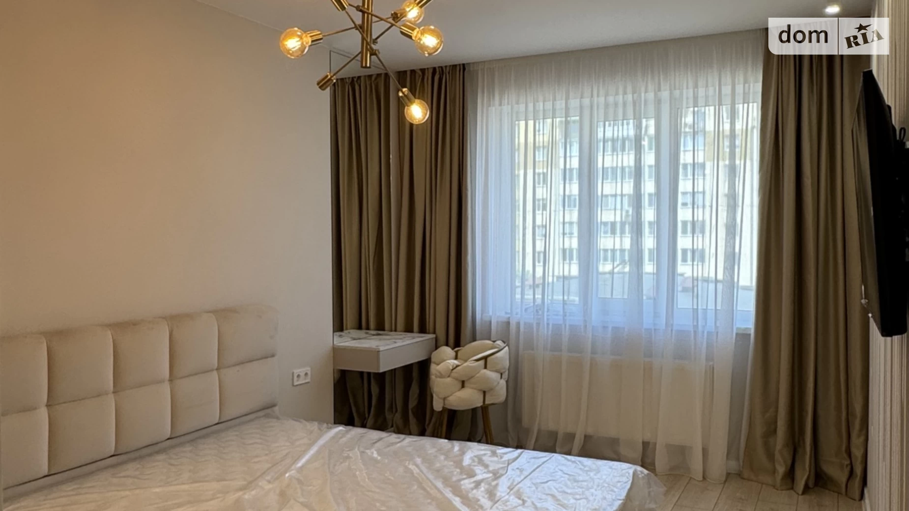 Продается 2-комнатная квартира 61 кв. м в Ивано-Франковске, ул. Андрея Мельника, 10/8 - фото 5