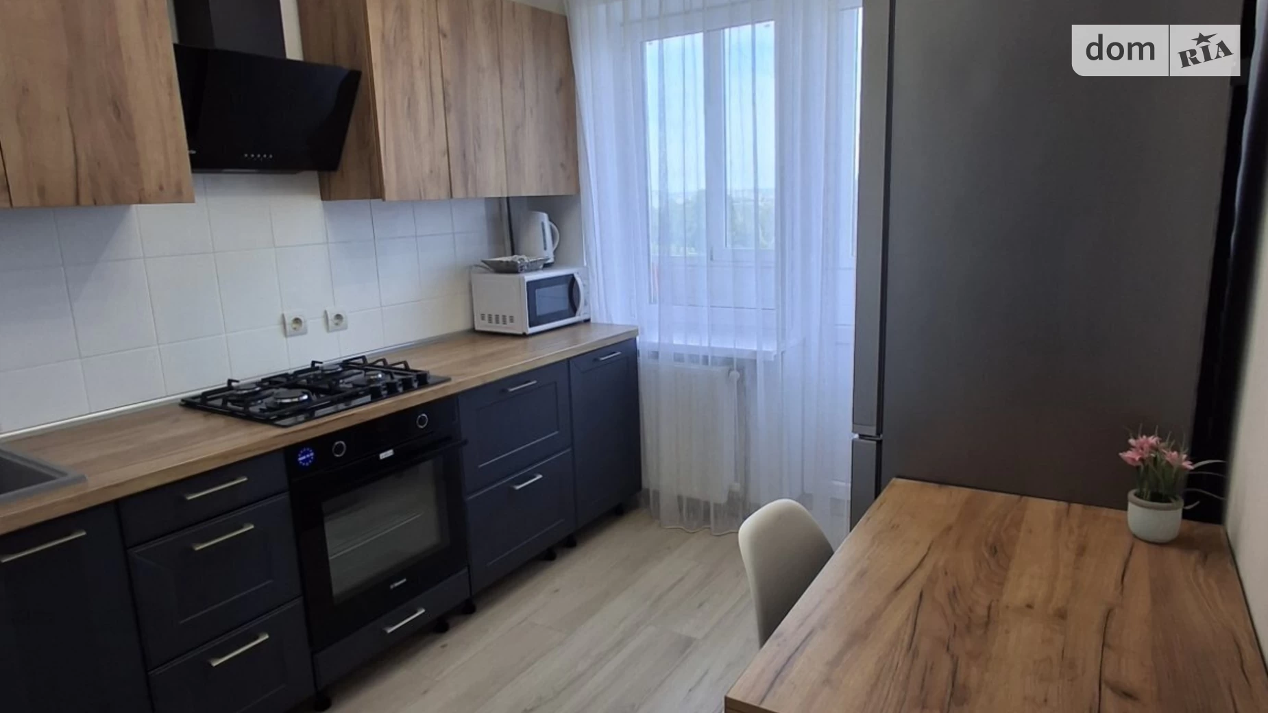 Сдается в аренду 2-комнатная квартира 58 кв. м в Ивано-Франковске, ул. Коновальца Евгения, 128 - фото 2