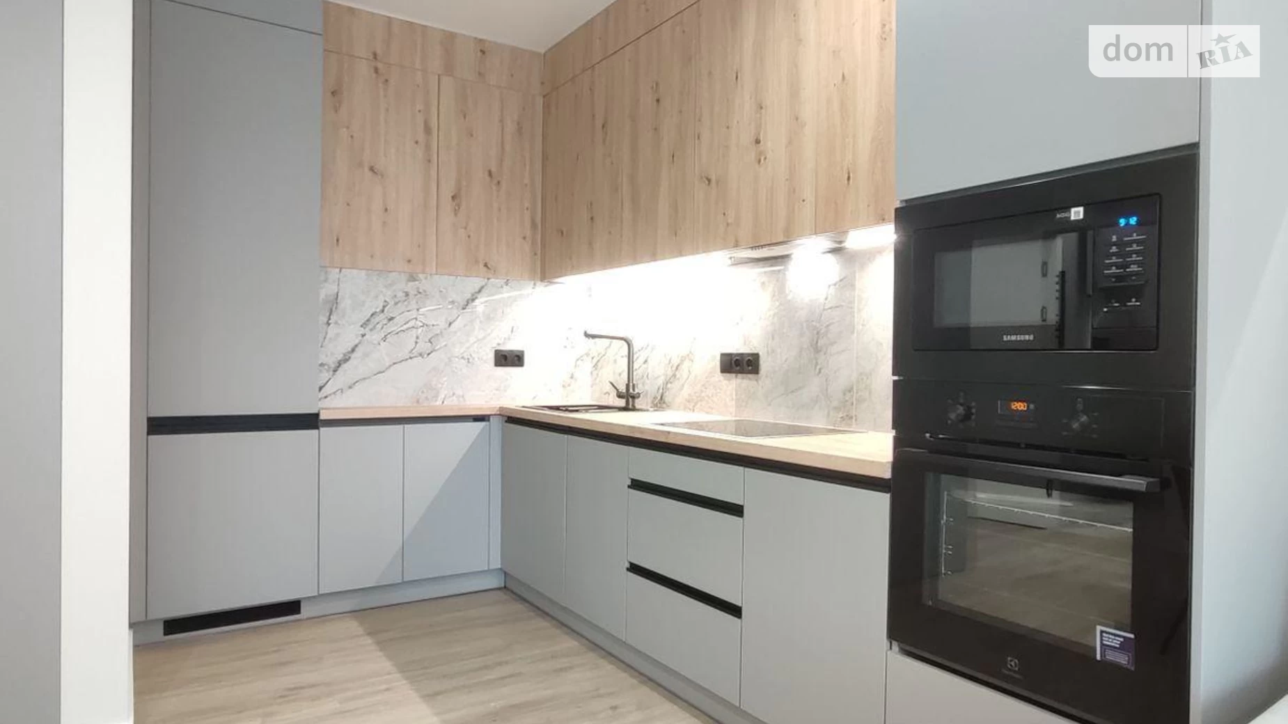 Продается 1-комнатная квартира 45 кв. м в Киеве, ул. Семьи Кристеров, 14 - фото 2