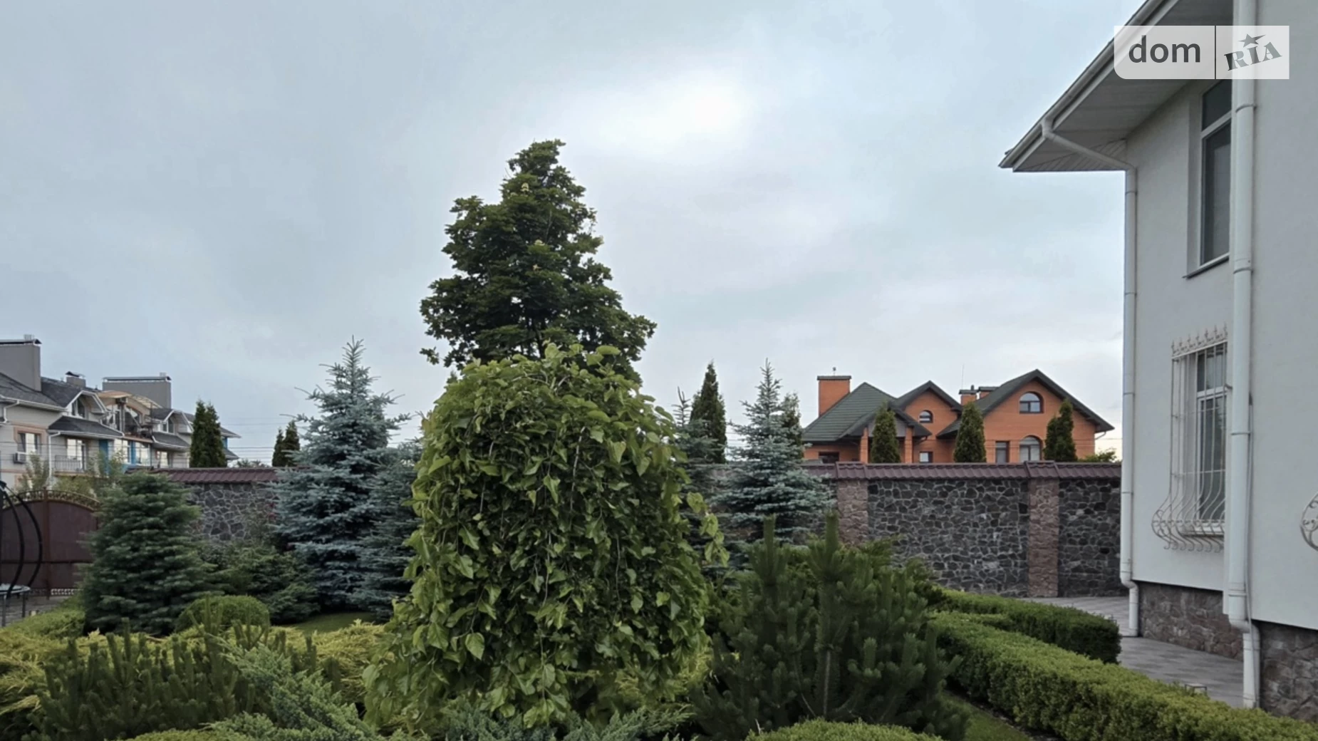 Продается дом на 2 этажа 281 кв. м с мансардой, цена: 488000 $ - фото 2