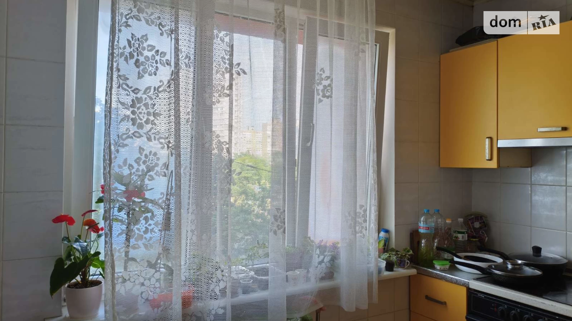 Продається 3-кімнатна квартира 67.6 кв. м у Києві, вул. Каштанова, 15А - фото 2